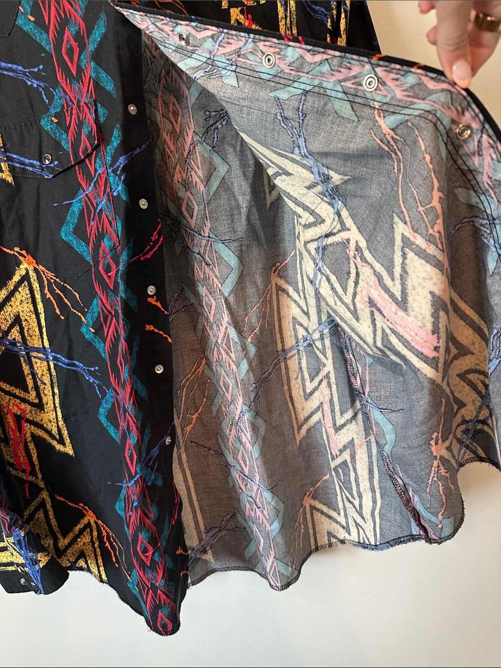 VINTAGE Wrangler Black Button-Down Western Shirt with Yellow, Red & Blue Aztec - Picture 6 of 6
